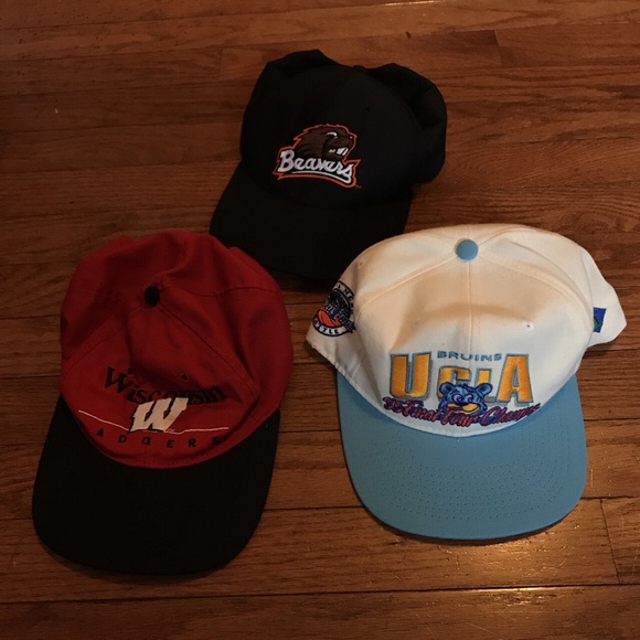 bundle of snapback hats